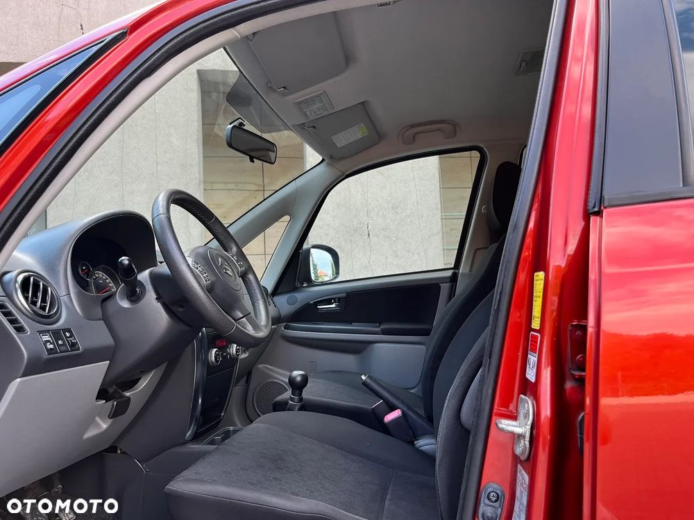 Suzuki SX4 Classic 1.6 VVT 4x4 Style - 8