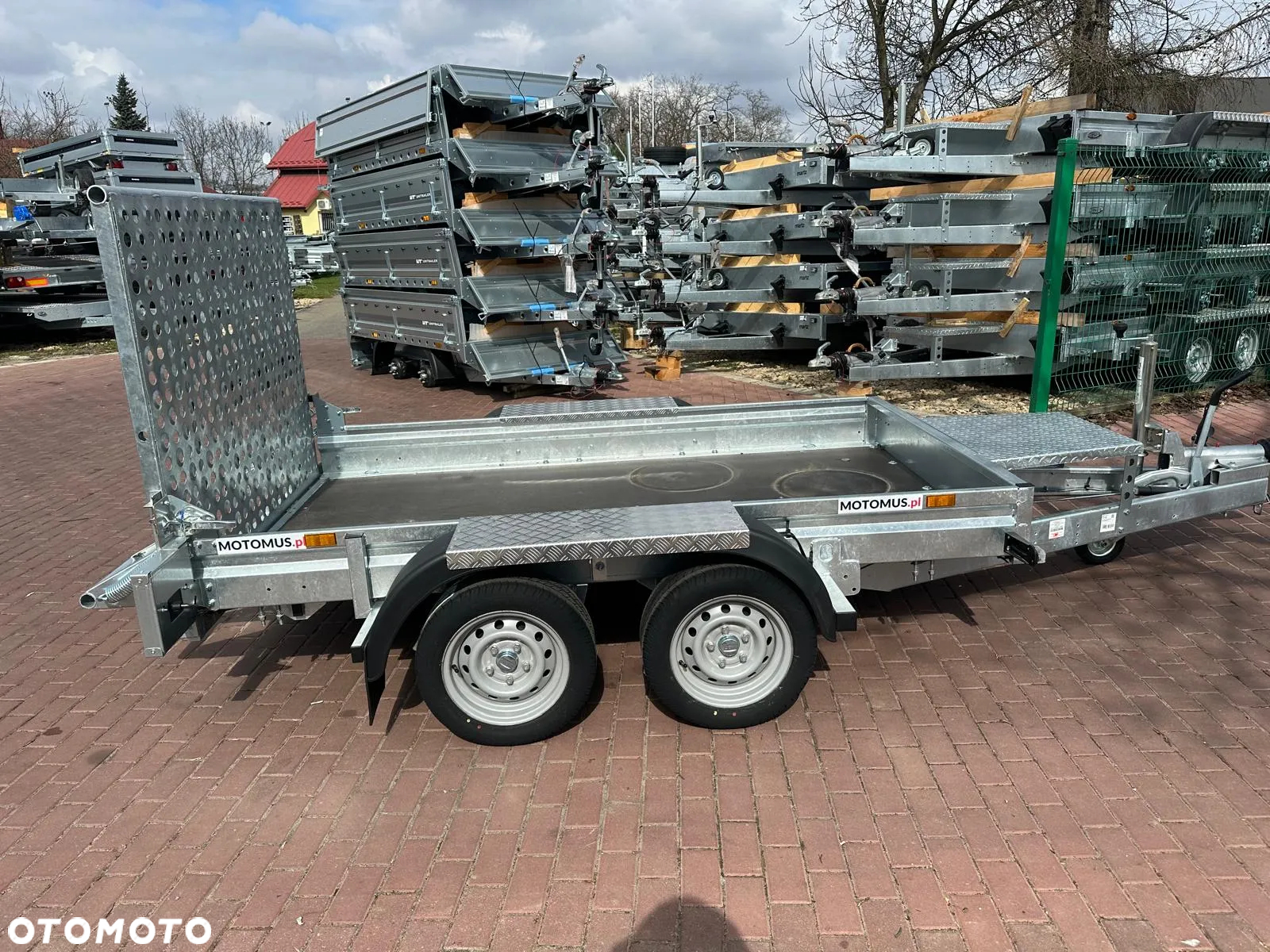 Inny Przyczepa do przewozu sprzętu budowlanego B 260/2 260x150 2700kg 2 osie pod koparke koparka walec MOTOMUS - 7