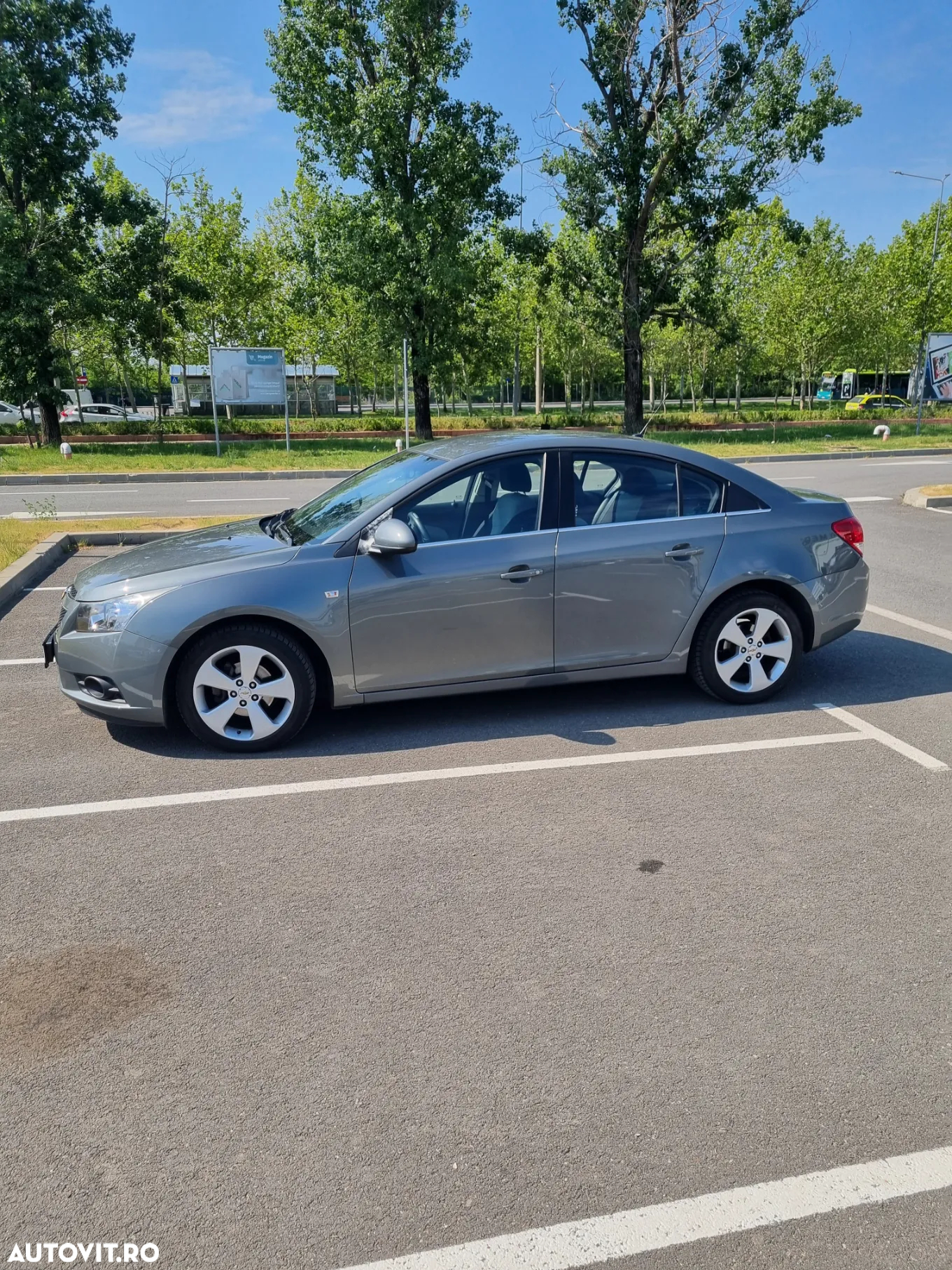 Chevrolet Cruze 1.8 DOHC LT - 2