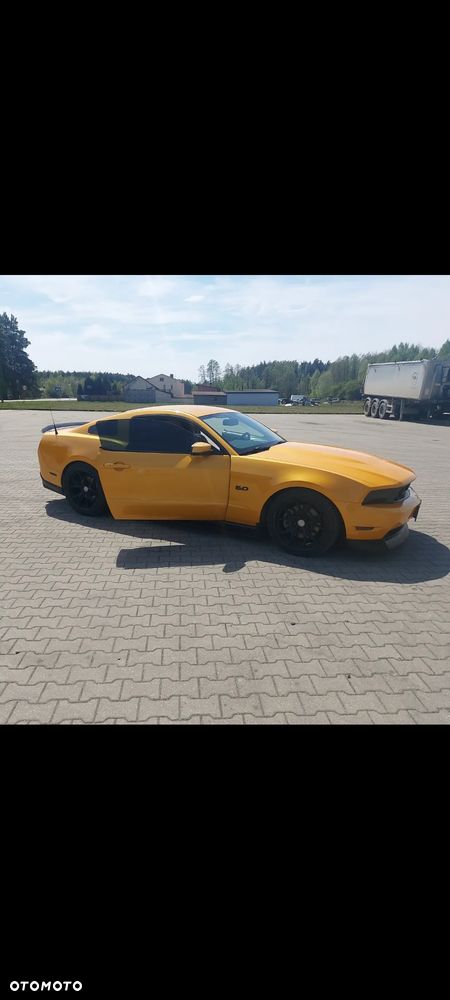 Ford Mustang 5.0 V8 GT - 2