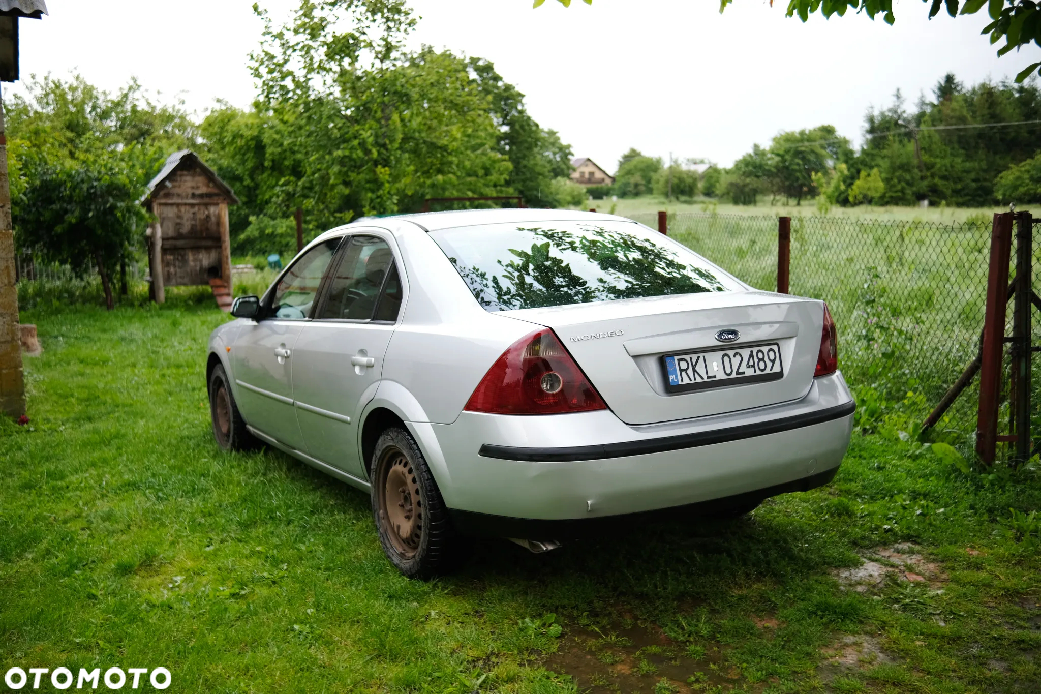 Ford Mondeo 2.0 TDDi Ambiente - 3