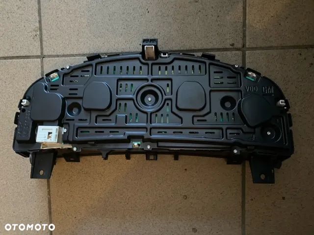 LICZNIK ZEGARY OPEL VECTRA C 13140911SH 13193051RN 13186658CC 13165965MN 13186694EE - 2