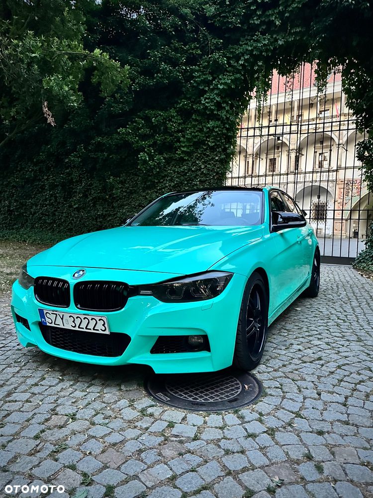 BMW Seria 3 328i - 2