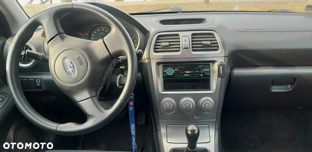 Subaru Impreza 1.5R - 3