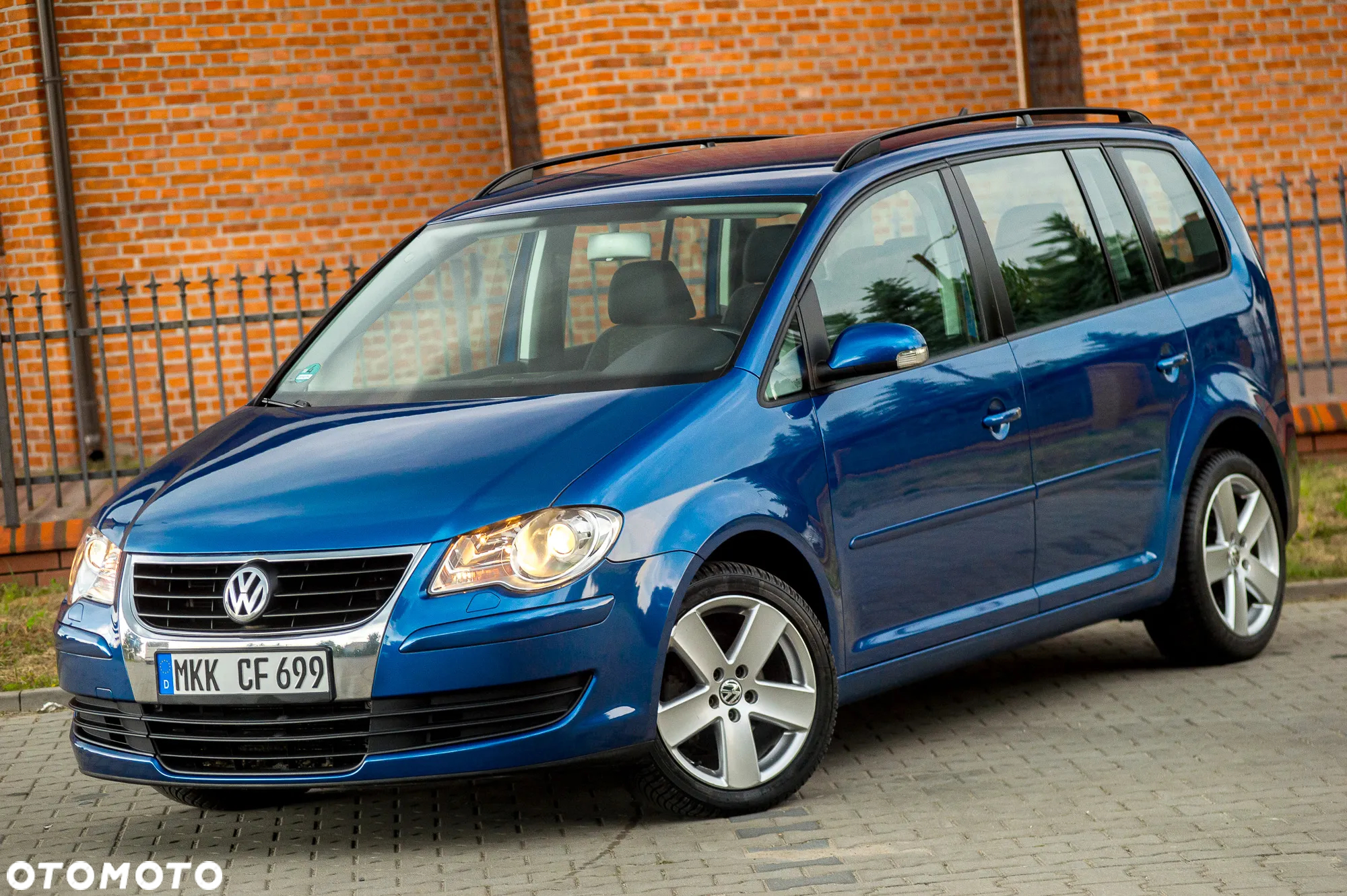 Volkswagen Touran 2.0 TDI DPF Highline - 7