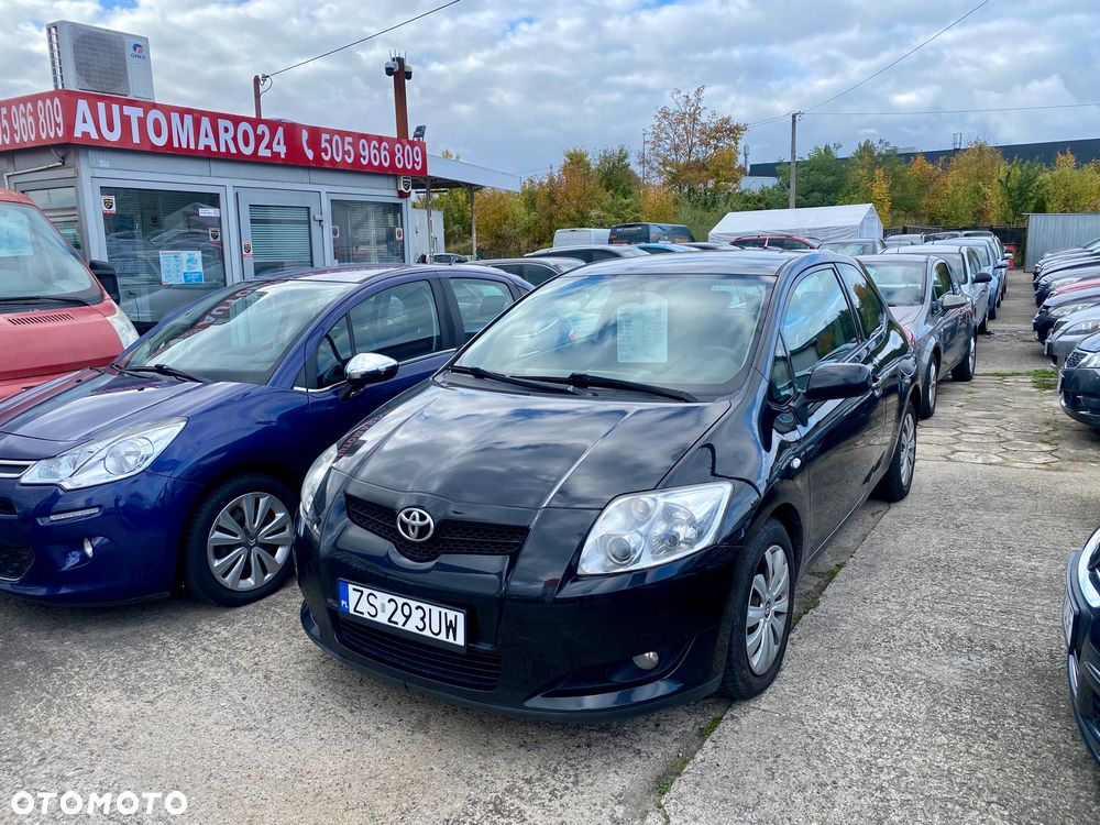 Toyota Auris 1.6 VVT-i Sol - 1