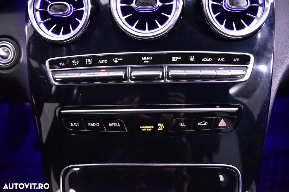 Mercedes-Benz C - 16