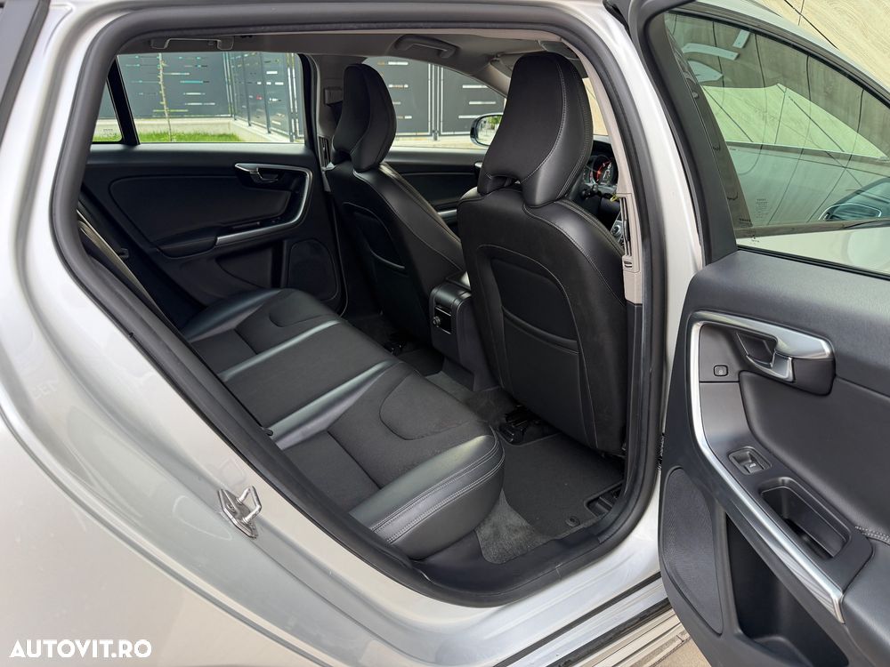 Volvo V60 ver-d3-geartronic-momentum-pro - 15