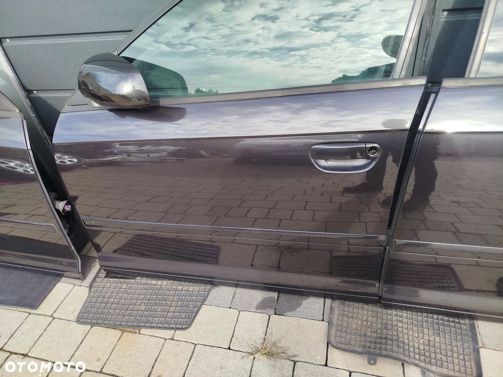 Audi A3 8P drzwi LZ7L wszystkie części - 13