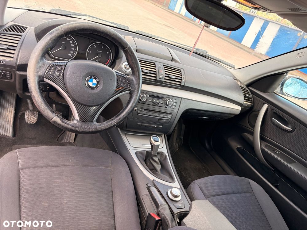BMW Seria 1 118d - 6