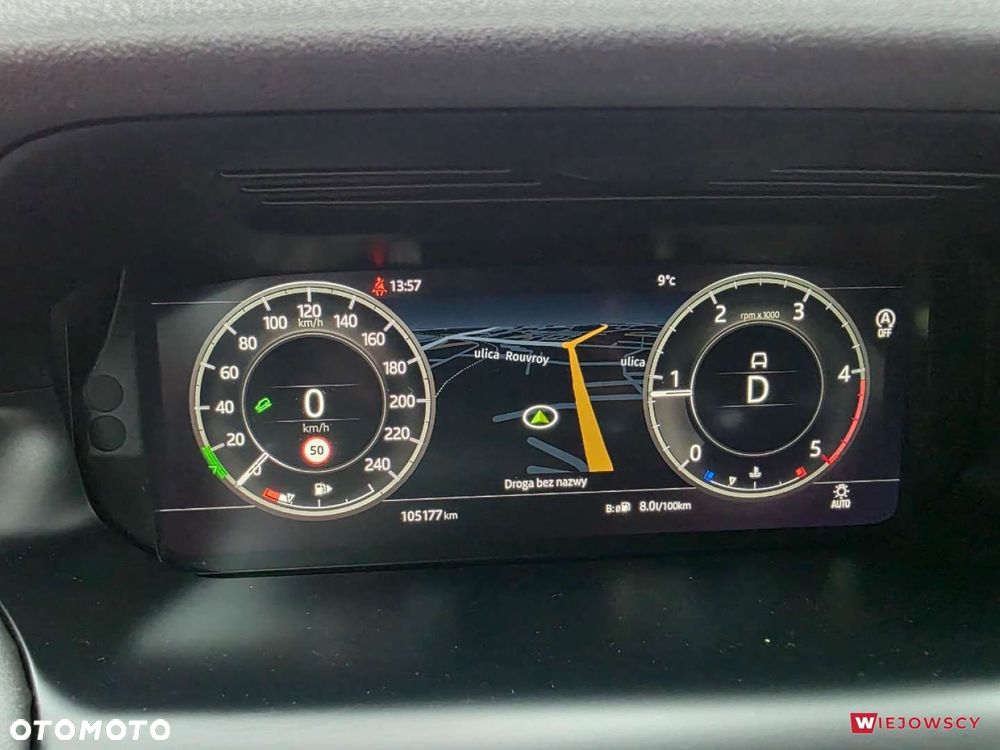 Land Rover Discovery Sport - 28