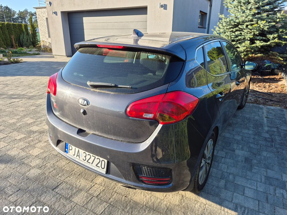 Kia Ceed 1.6 GDI L Business Line DCT - 2