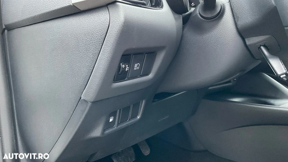 Toyota C-HR 1.8 HSD 122 CP 4x2 CVT Core - 33