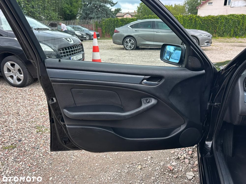BMW Seria 3 316i - 12