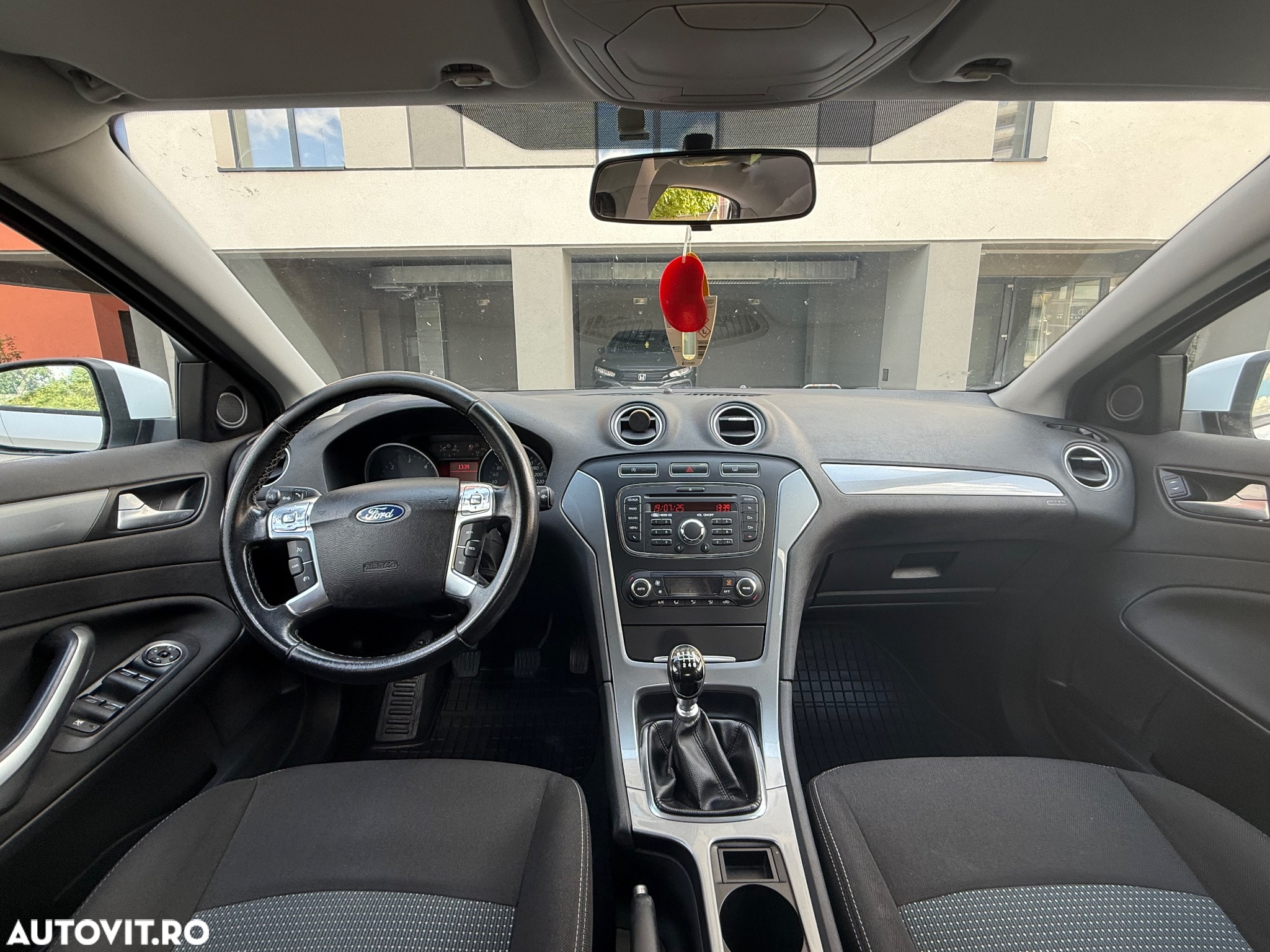 Ford Mondeo 1.6 TDCi ECOnetic Start-Stopp Ambiente - 8