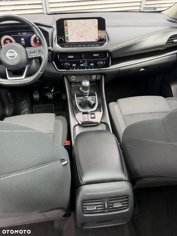 Nissan Qashqai 1.3 DIG-T mHEV Premiere Edition - 24