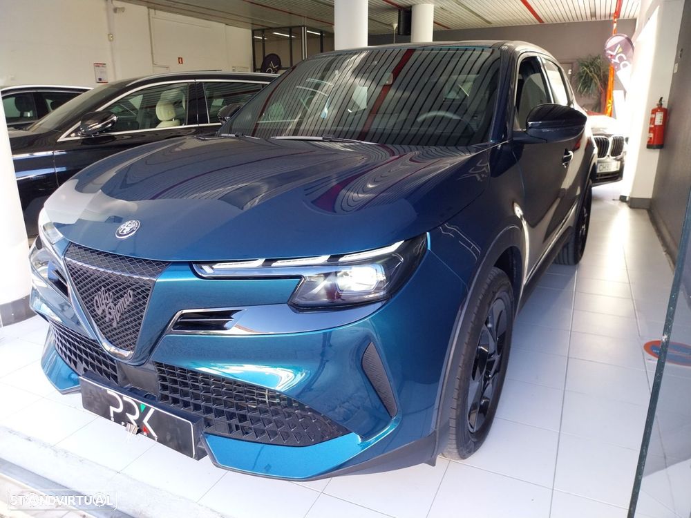 Alfa Romeo Junior 1.2 Ti Q4 eDCT6 - 3