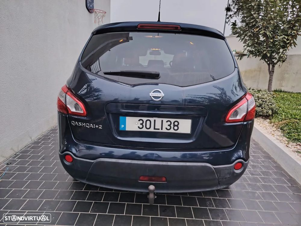 Nissan Qashqai +2 - 6