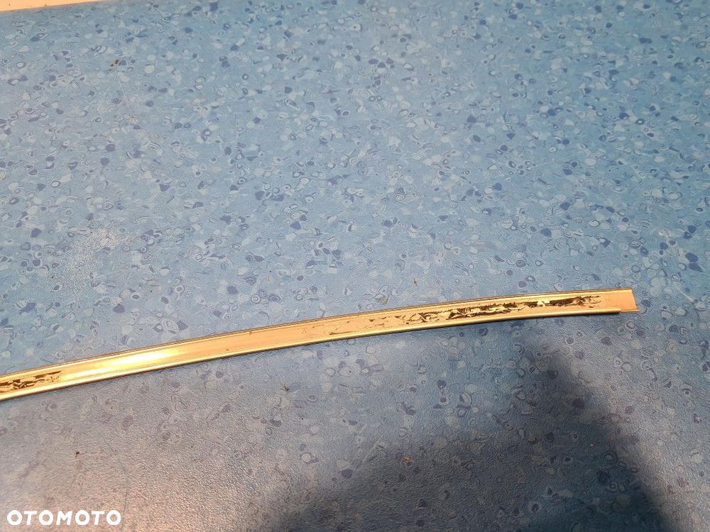 FIAT CROMA II LIFT LISTWA OZDOBNA SZYBY KAROSERYJNEJ PRAWY TYŁ CHROM - 8