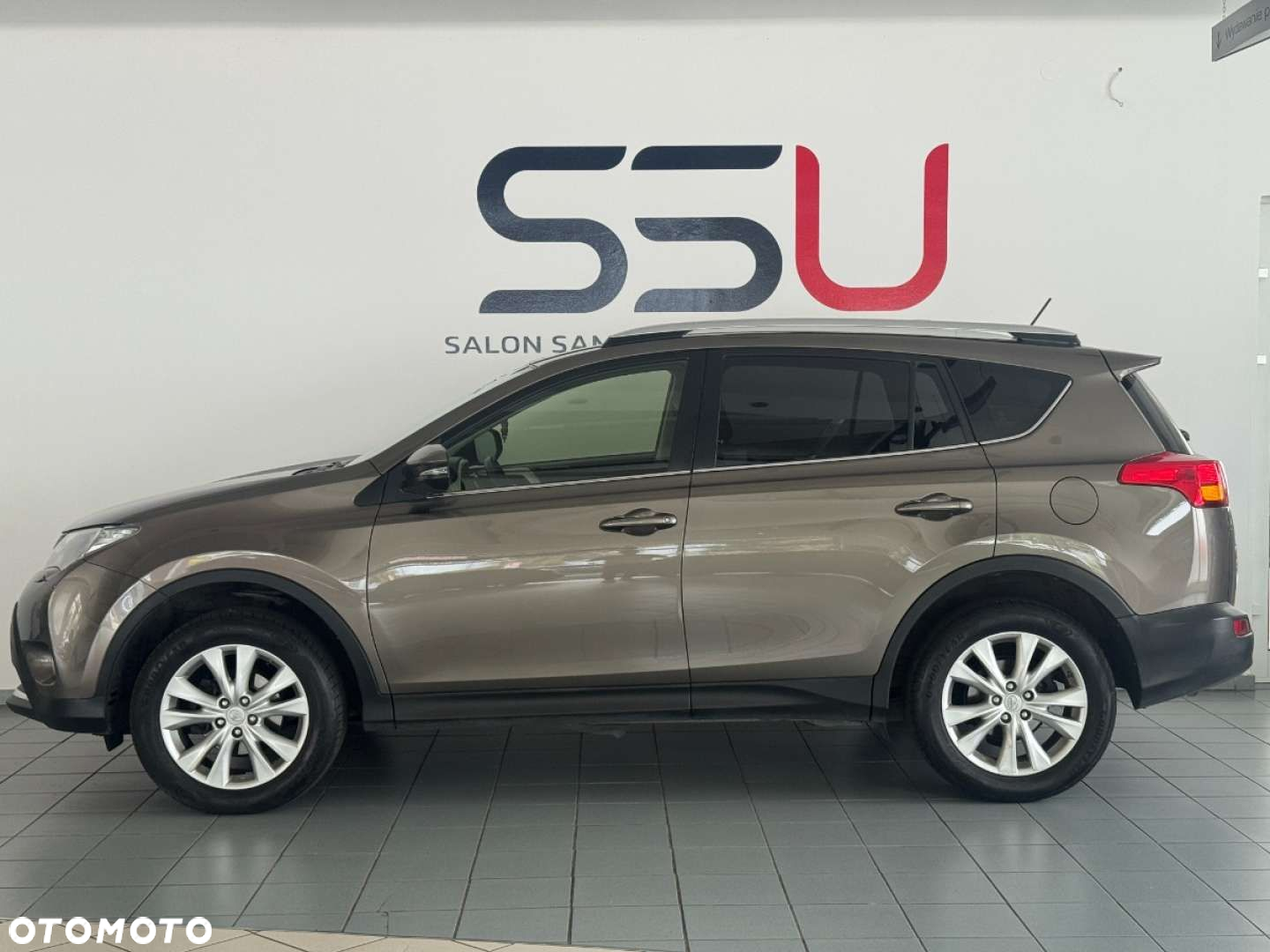 Toyota RAV4 - 16