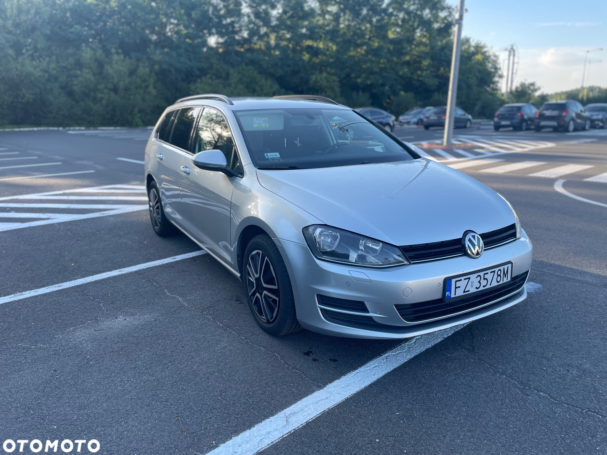 Volkswagen Golf VII 1.6 TDI BlueMotion Trendline - 4