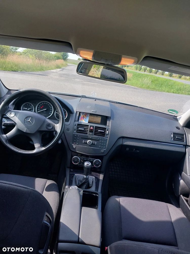 Mercedes-Benz Klasa C 220 CDI Classic - 8