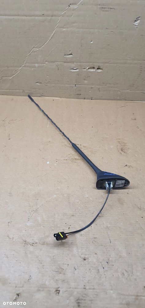 Antena dachowa radia Ford Focus MK3 AM5T-18828-BC - 1
