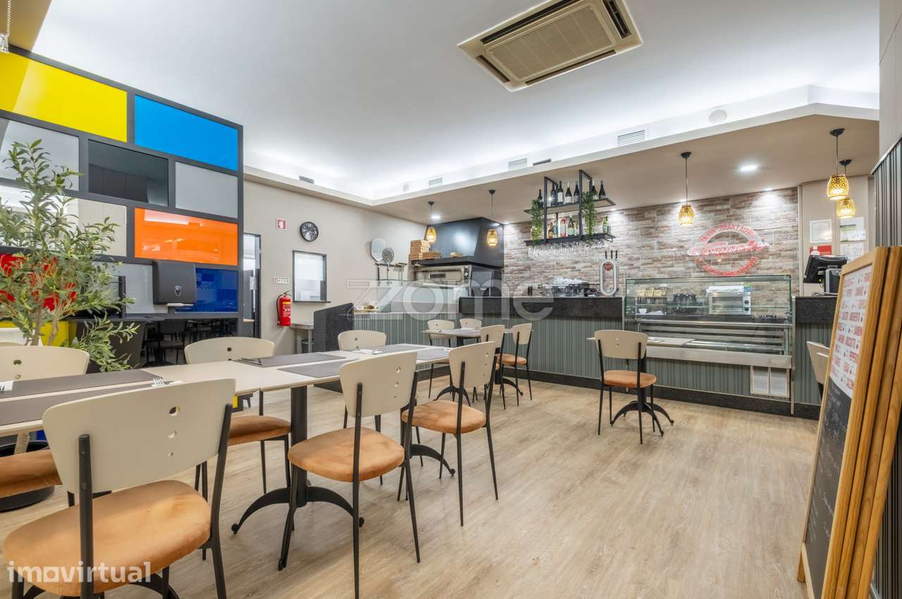 Restaurante equipado e mobilado para trespasse - Centro da Maia - Grande imagem: 4/32
