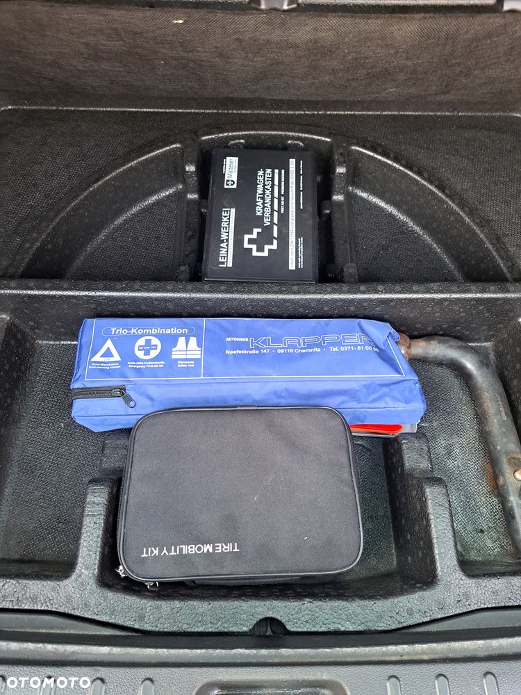 Hyundai Tucson blue 1.7 CRDi 2WD Style - 11