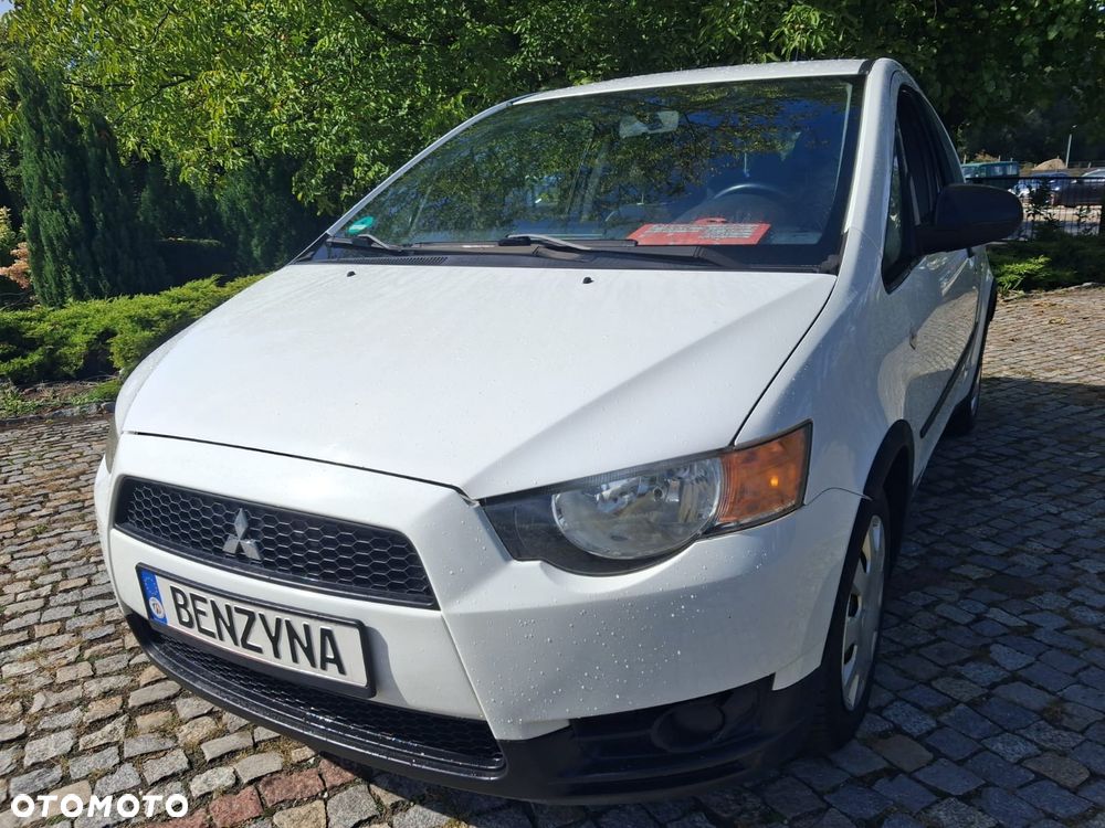 Mitsubishi Colt - 31