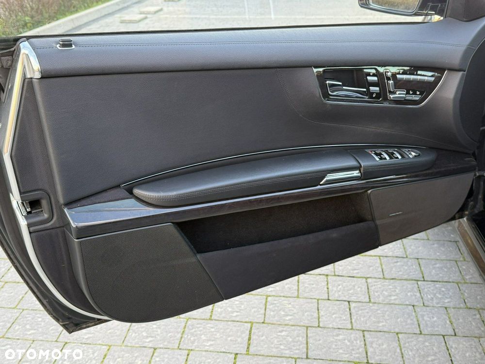 Mercedes-Benz CL - 12