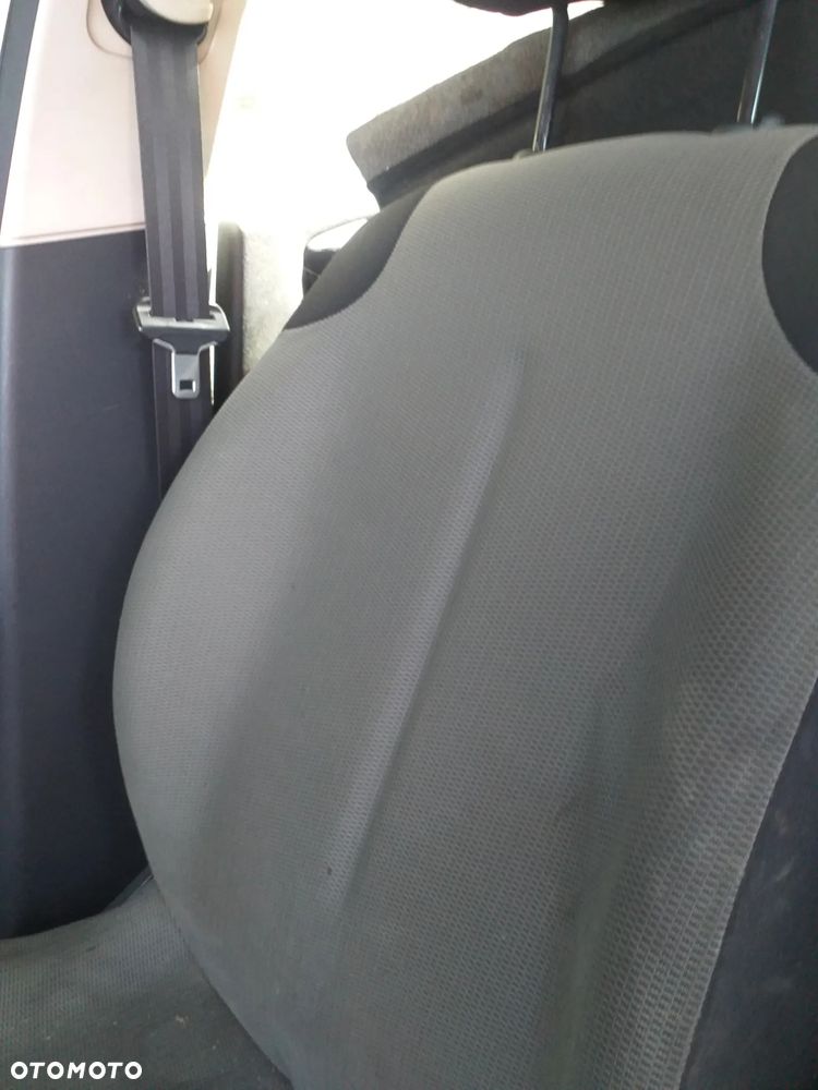 Auto na części - Citroen C4 diesel 2010 Silnik Skrzynia Drzwi Maska Klapa Błotnik Zderzak Lampa Szyba Klamka Lusterko Deska Kokpit - 8