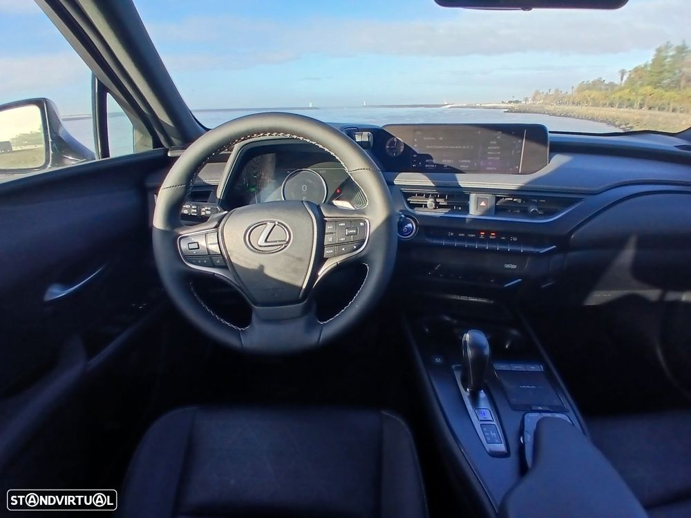 Lexus UX 300e Luxury+TAE+JLL18 - 13