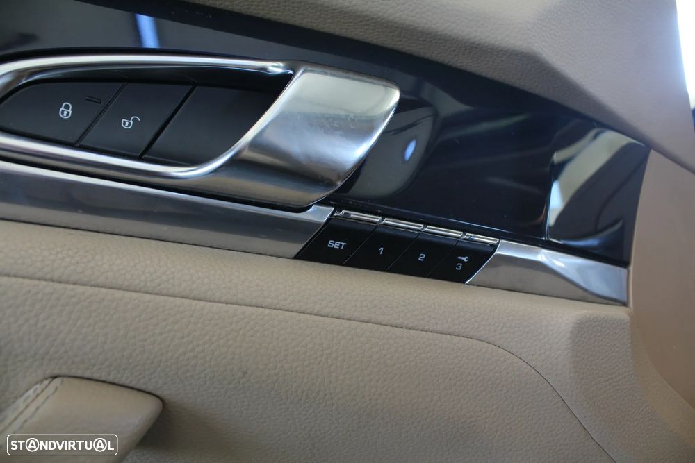 Porsche Panamera Platinum Edition - 42