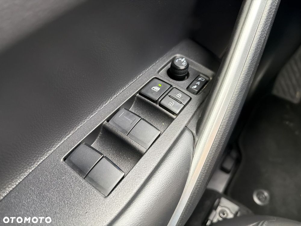 Toyota Corolla Cross 2.0 Hybrid Executive AWD - 15