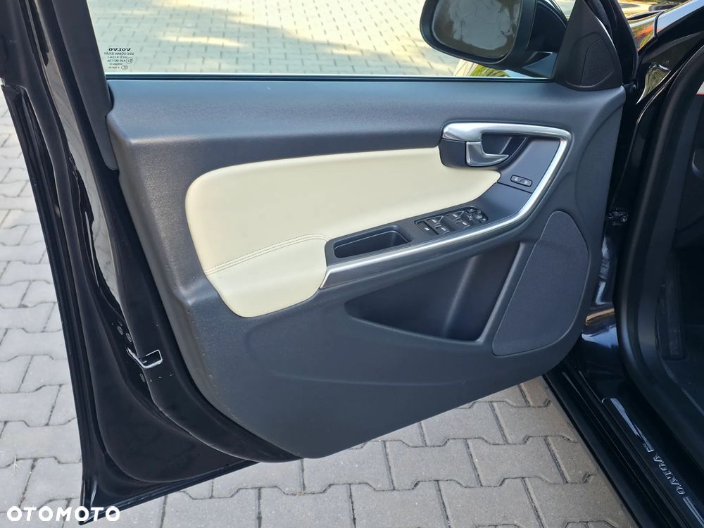 Volvo S60 - 22