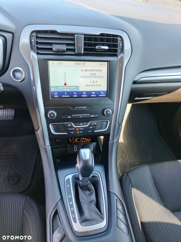 Ford Mondeo 2.0 Hybrid Titanium - 11