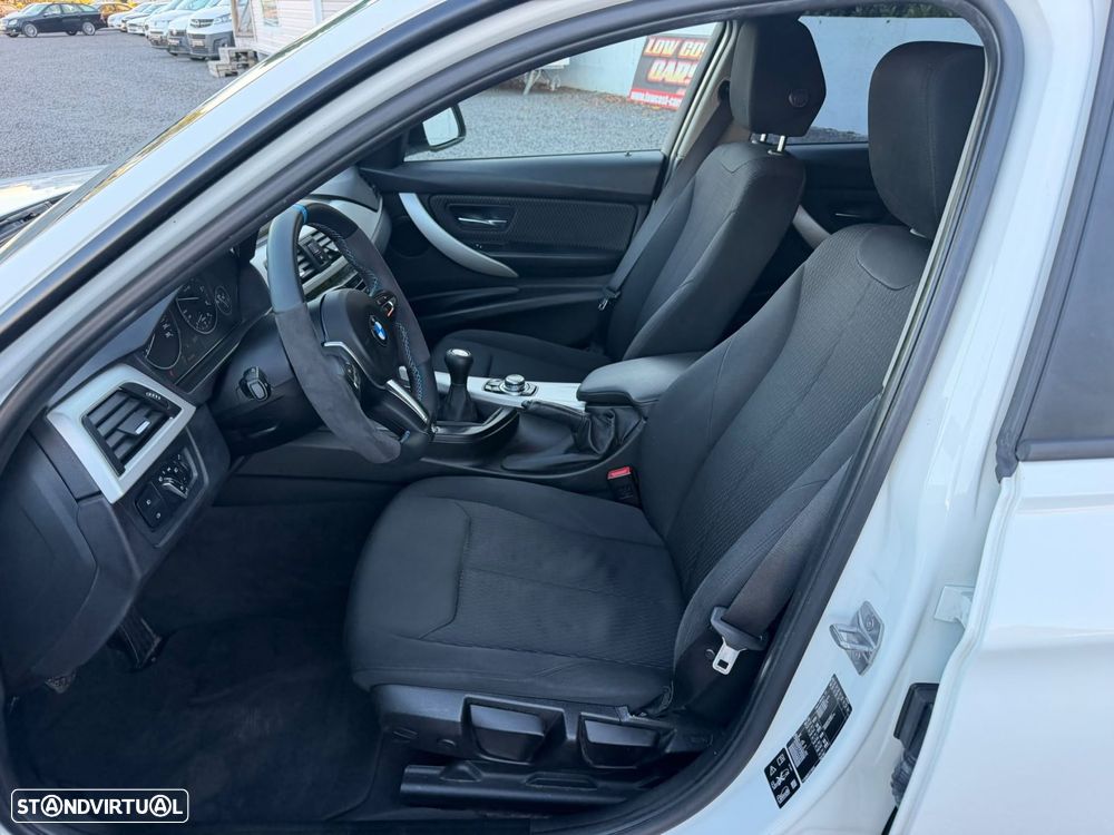 BMW 318 2016 photo 5