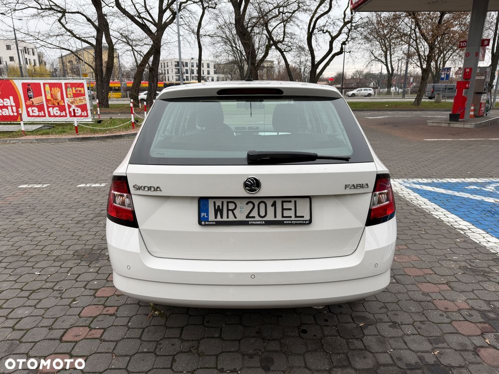 Skoda Fabia 1.2 TSI Ambition - 6