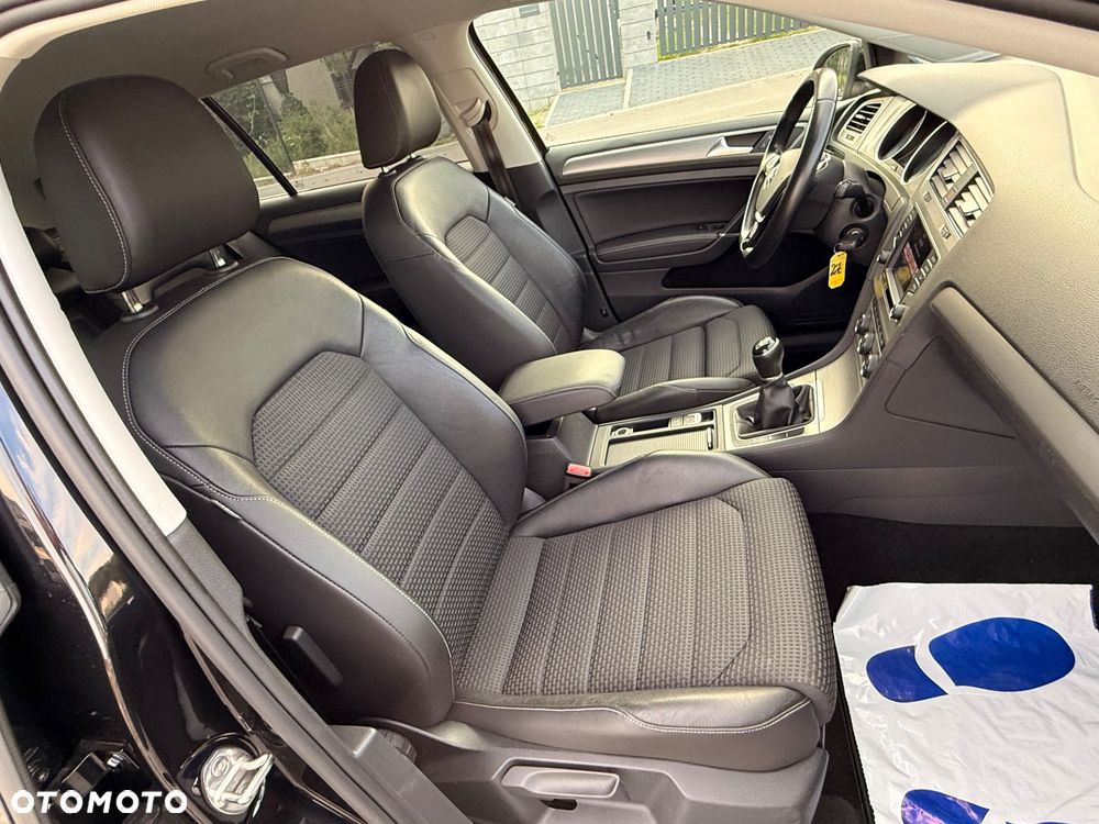 Volkswagen Golf 1.4 TSI BMT Highline - 24