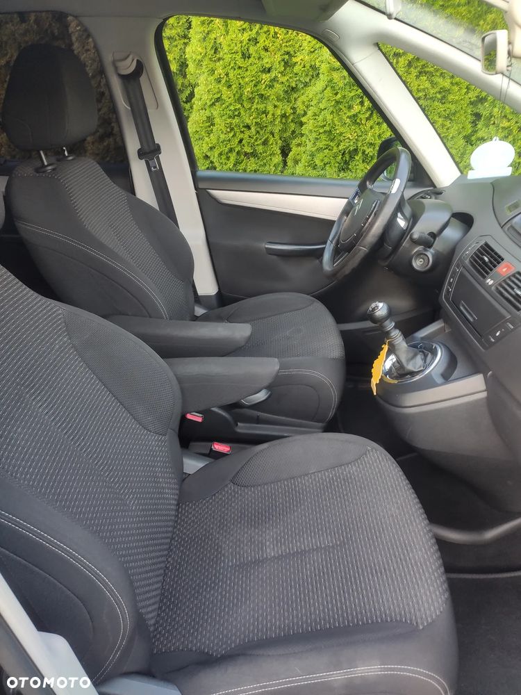 Citroën C4 2.0 HDi Exclusive - 7