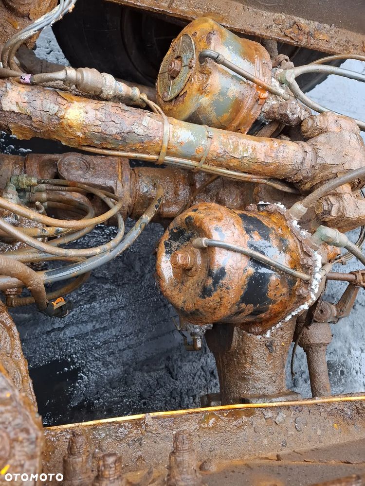 Mercedes-Benz SK 2527 - 10