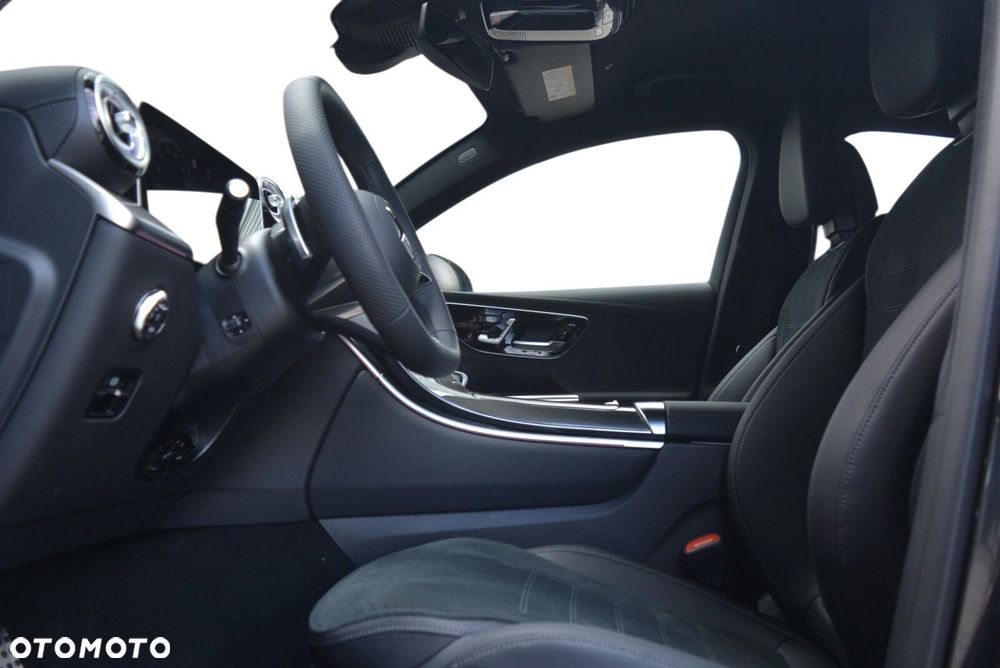 Mercedes-Benz GLC 300 de 4-Matic AMG Line - 8
