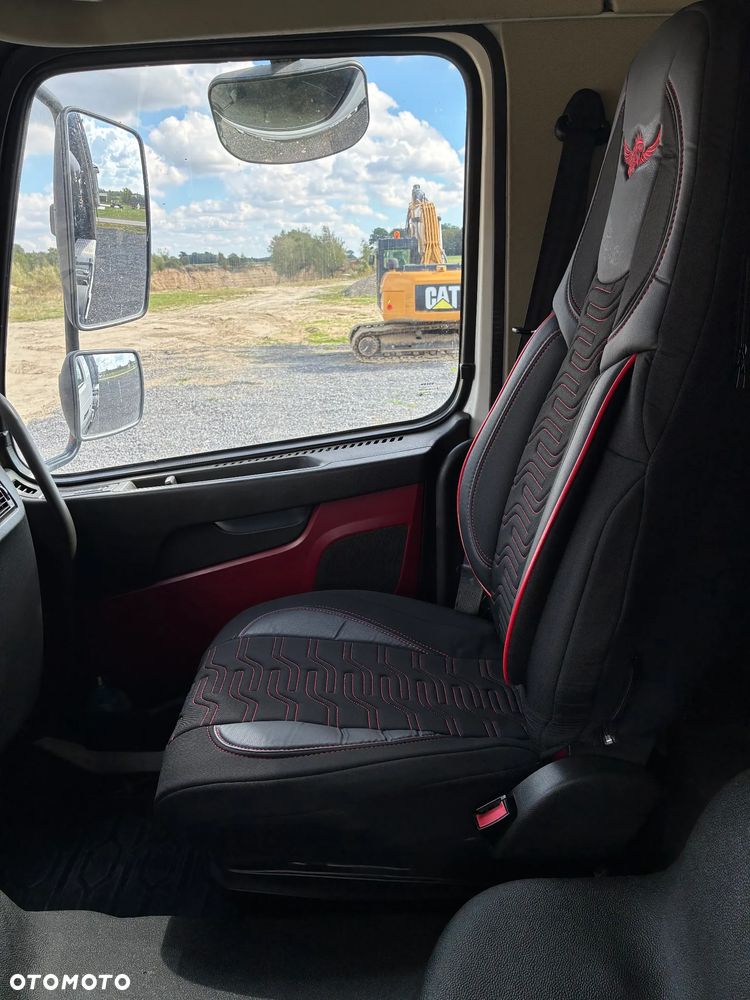 Volvo FMX - 21