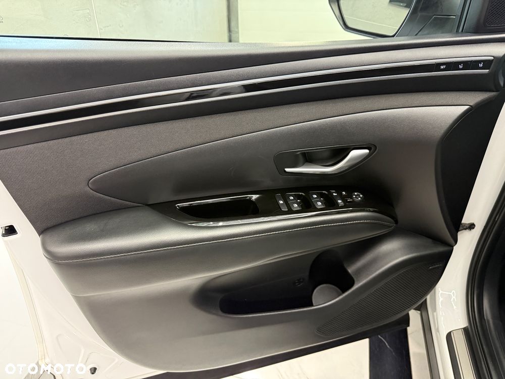 Hyundai Tucson 1.6 T-GDi 48V-Hybrid 4WD DCT Prime - 12