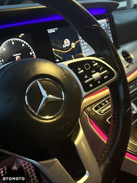 Mercedes-Benz Klasa E 200 d 9G-TRONIC - 25