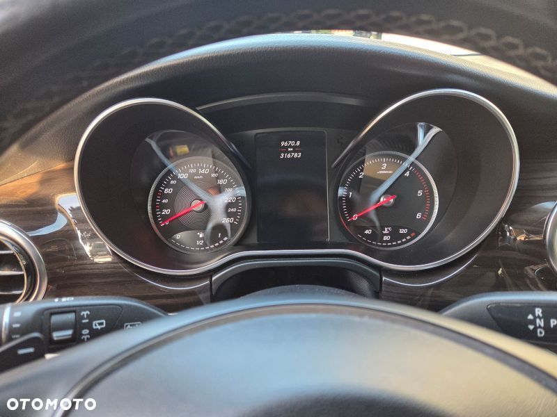 Mercedes-Benz Klasa V 250 (BlueTEC) d Avantgarde 7G-Tronic - 17