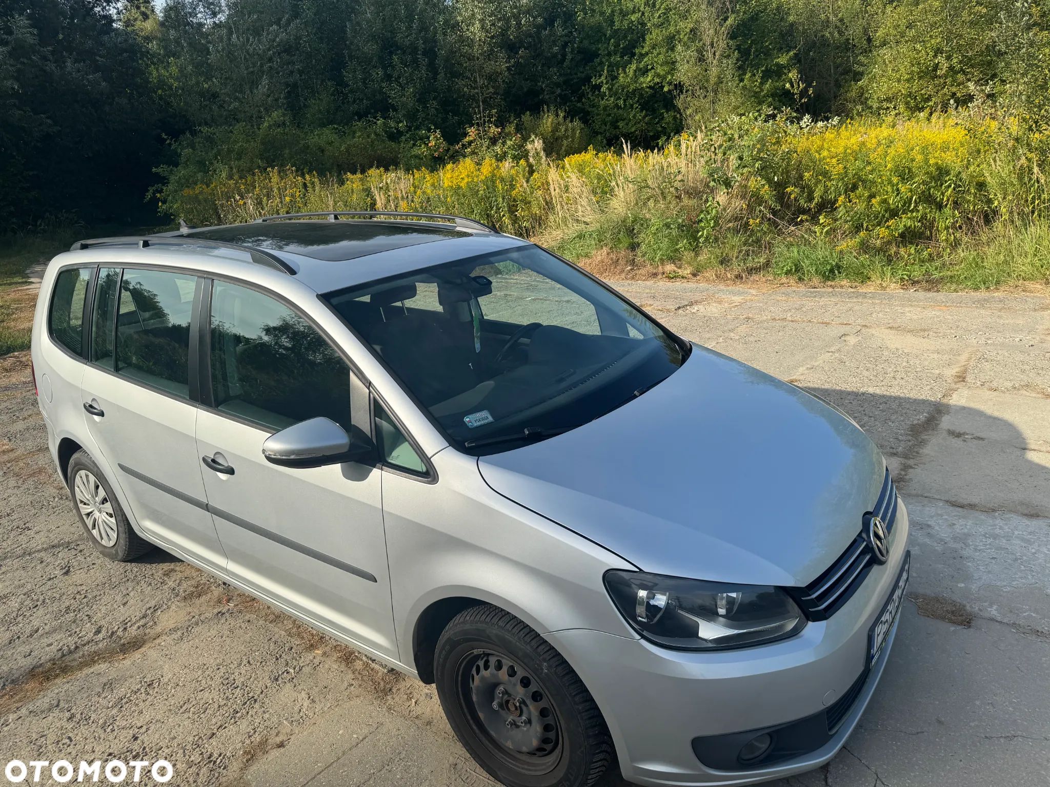 Volkswagen Touran 1.6 TDI DPF Highline - 1