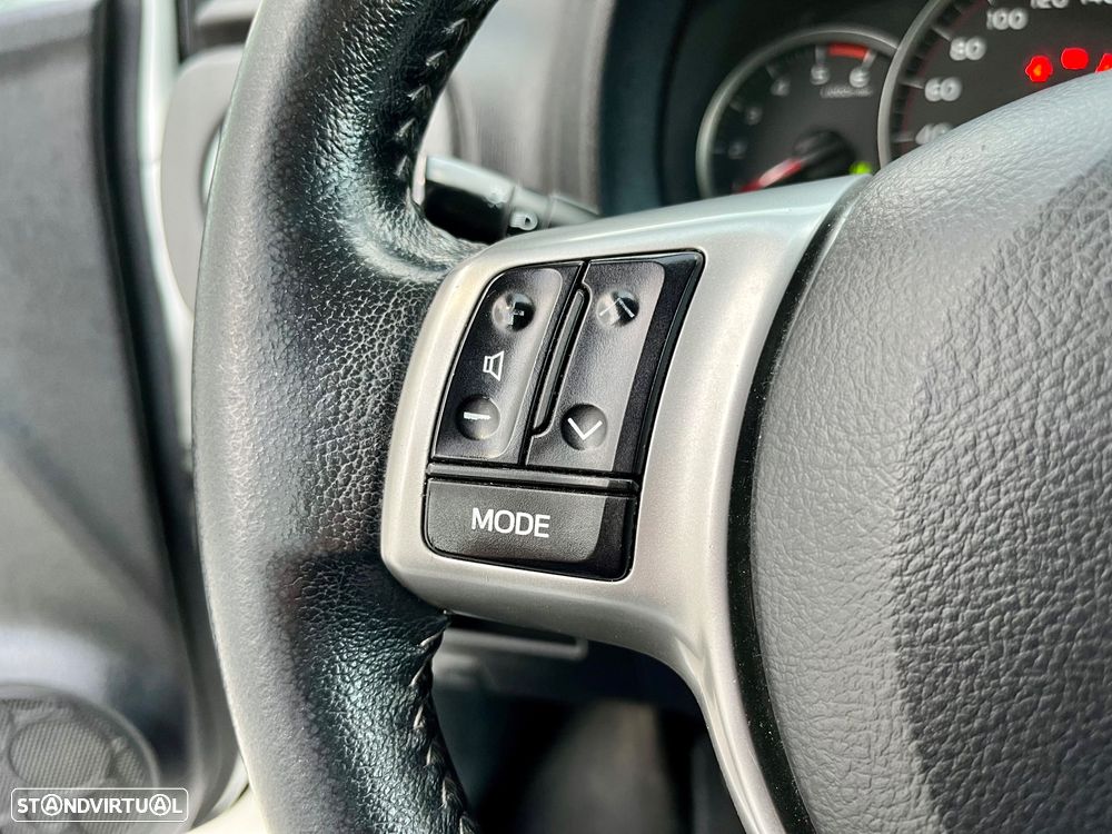 Toyota Yaris 1.4 D-4D ACtive+AC - 38