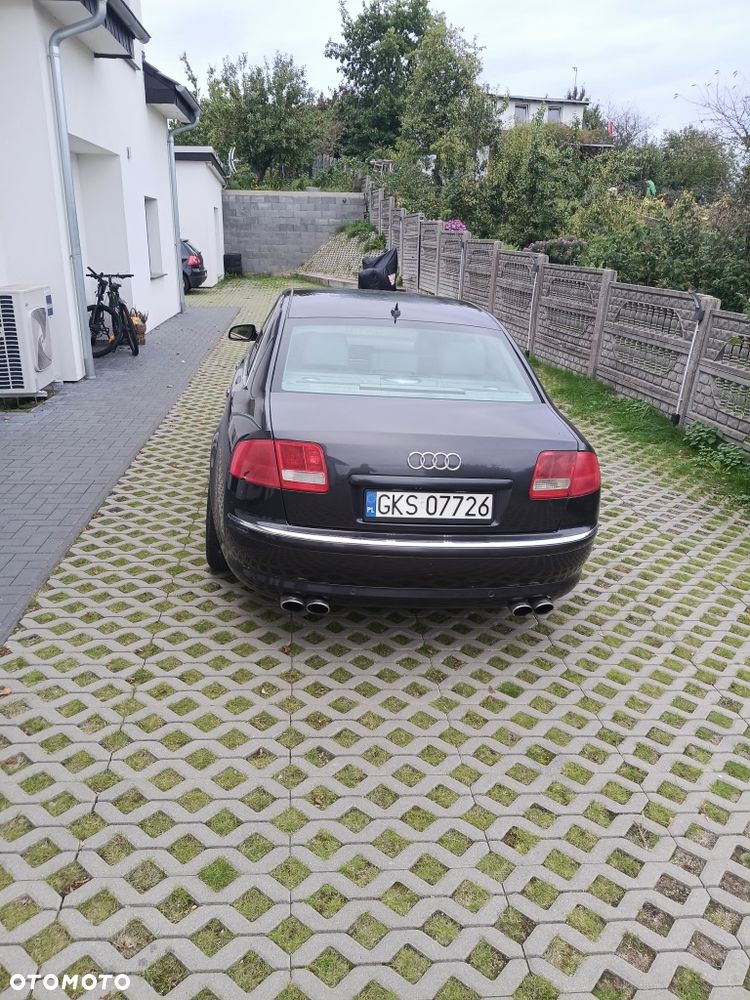 Audi A8 - 6